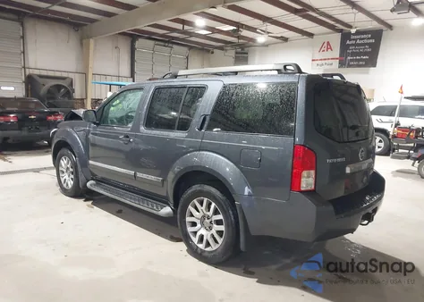 2012 Nissan Pathfinder Le z USA, uszkodzony, nr VIN 5N1AR1NB5CC608394